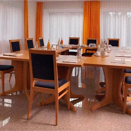 Schuetzen Gbr 3* لاوبهايم