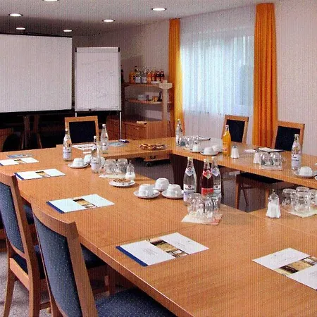 Schuetzen Gbr 호텔 라우파임